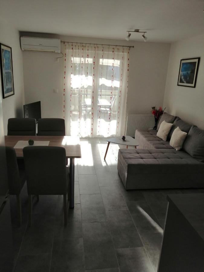 Apartmani Grabovcic Punat Ngoại thất bức ảnh