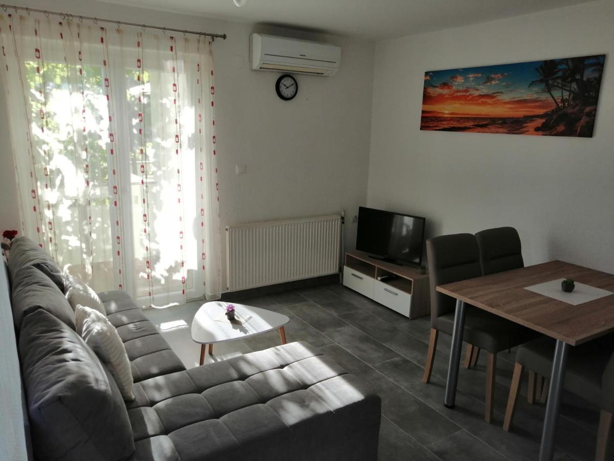 Apartmani Grabovcic Punat Ngoại thất bức ảnh
